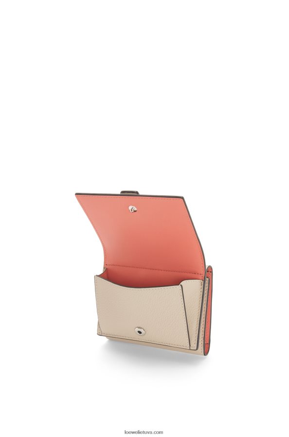 Loewe moterys Trisluoksnė piniginė iš minkštos grūdėtos veršio odos šviesios avižos/medus BZ26XN1219