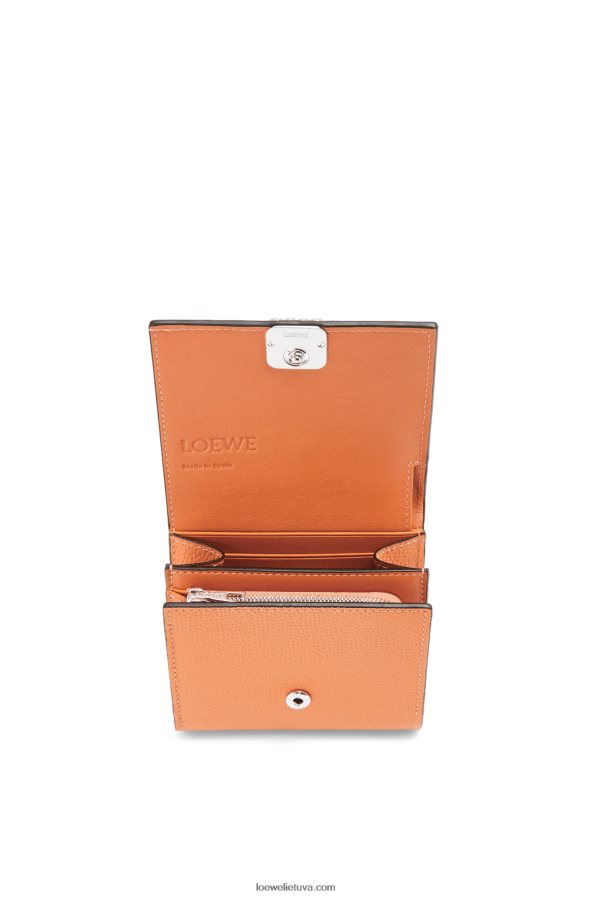 Loewe moterys anagram kompaktiška atvartu piniginė iš akmenukų grūdėtos veršienos koralinis rifas BZ26XN1307