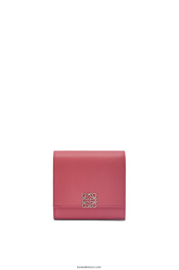 Loewe moterys anagram kompaktiška atvartu piniginė iš akmenukų grūdėtos veršienos slyva BZ26XN1239