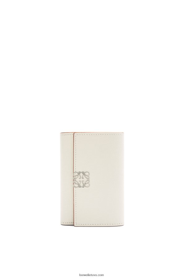 Loewe moterys anagrama maža vertikali piniginė iš akmenukų grūdėtos veršio odos lengvas vaiduoklis BZ26XN1218