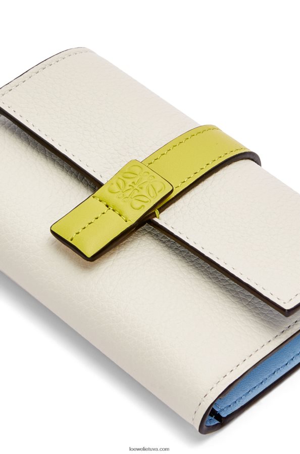 Loewe moterys maža vertikali piniginė iš minkštos grūdėtos veršienos švelniai balta/kalkių geltona BZ26XN1228