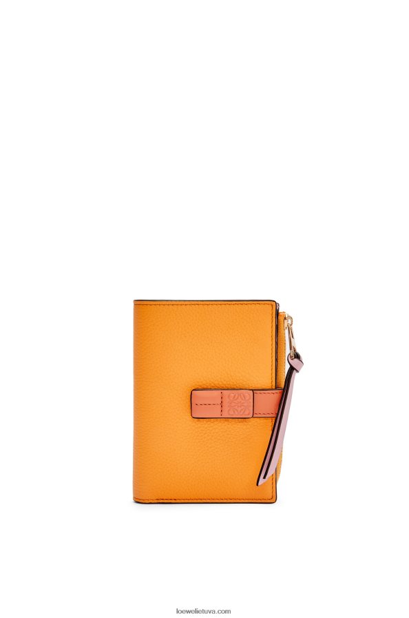 Loewe moterys plona užtrauktuku užsegama piniginė iš minkštos blauzdos odos mandarinų / koralų rifas BZ26XN1299