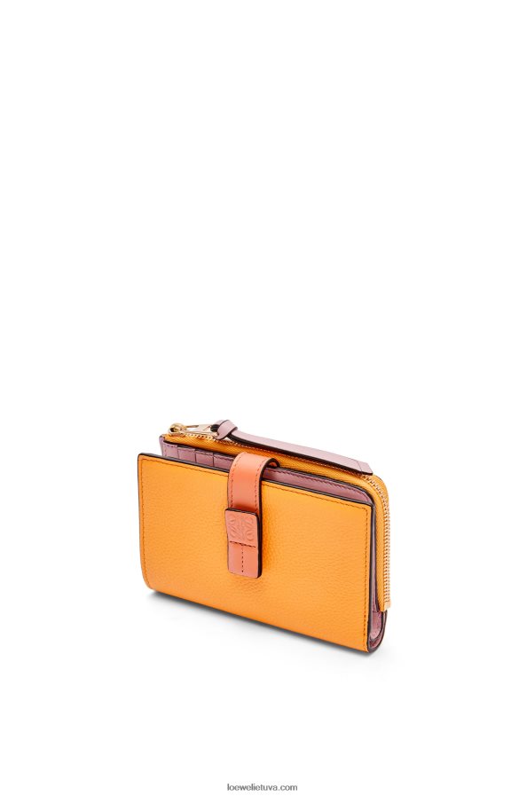 Loewe moterys plona užtrauktuku užsegama piniginė iš minkštos blauzdos odos mandarinų / koralų rifas BZ26XN1299