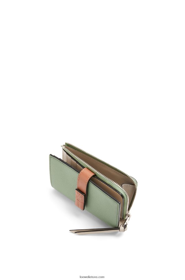 Loewe moterys plona užtrauktuku užsegama piniginė iš minkštos blauzdos odos rozmarinas / įdegis BZ26XN1224