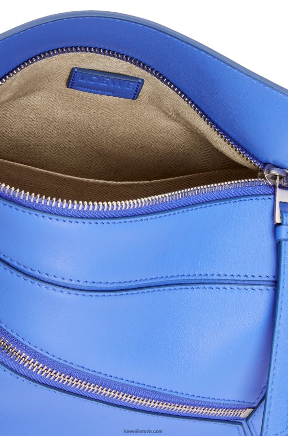 Loewe vyrų mažas galvosūkis iš klasikinės blauzdos odos pajūrio mėlyna BZ26XN563