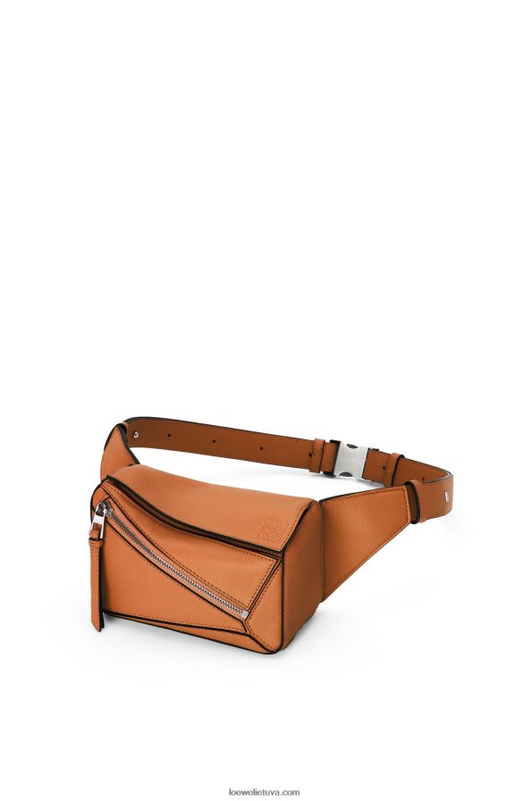Loewe vyrų mini galvosūkis iš klasikinės blauzdos odos įdegis BZ26XN278