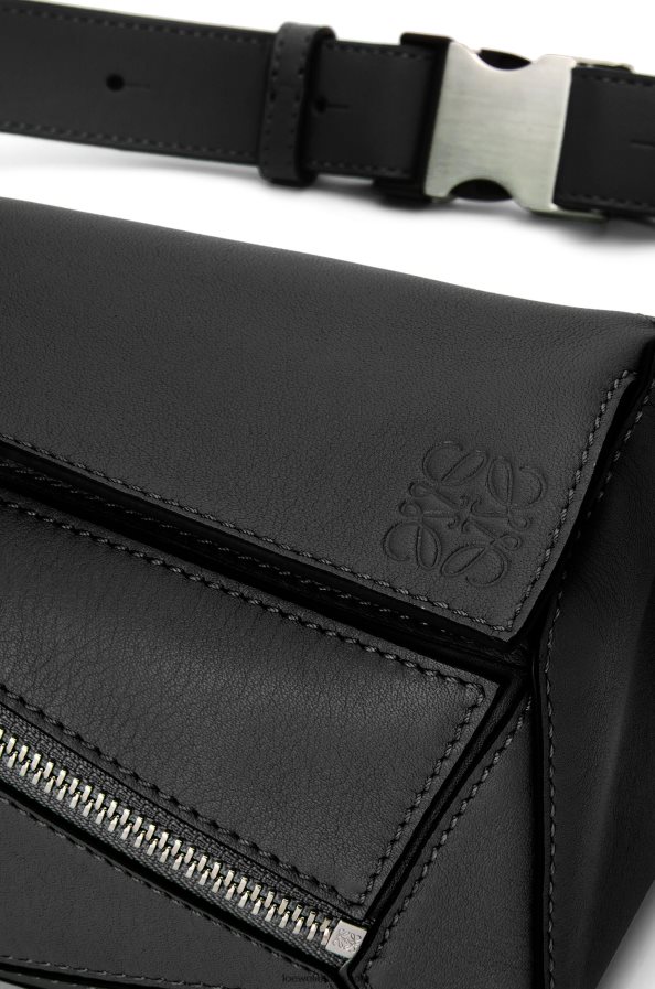 Loewe vyrų mini galvosūkis iš klasikinės blauzdos odos juodas BZ26XN279
