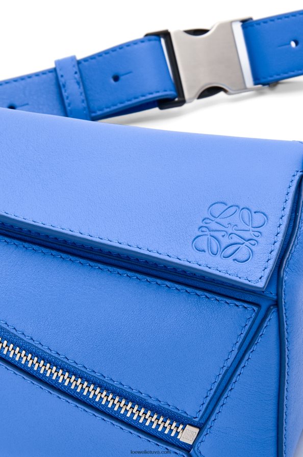 Loewe vyrų mini galvosūkis iš klasikinės blauzdos odos pajūrio mėlyna BZ26XN547