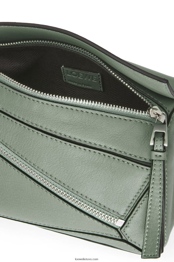 Loewe vyrų mini galvosūkis iš klasikinės blauzdos odos tamsusis šalavijas BZ26XN298