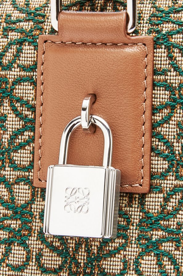 Loewe vyrų amazona 44 maišelis iš anagraminio žakardo ir blauzdos odos chaki žalia/gelsvai ruda BZ26XN161